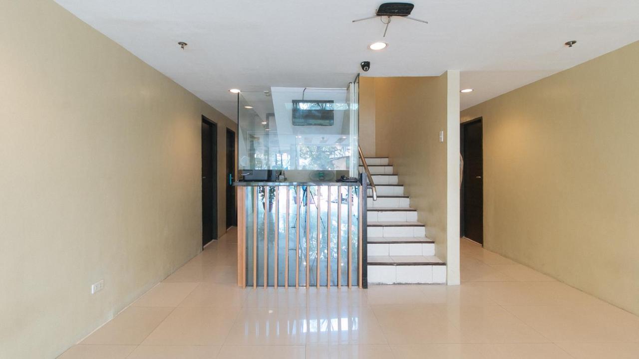 Urbanview At San Antonio'S Place Sampaloc Manila Esterno foto